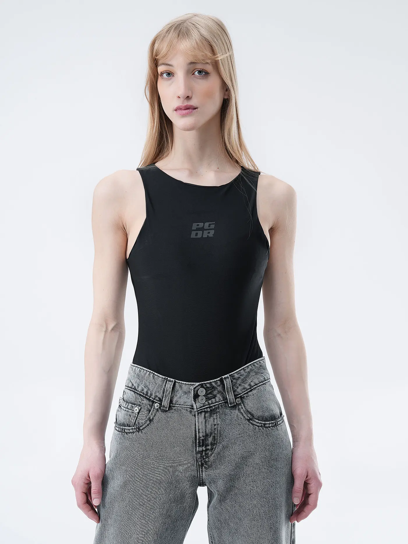 PEGADOR | Body | 