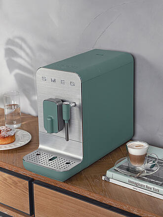 SMEG | Kaffee-Vollautomat Medium 50s Retro Style Schwarz BCC02BLMEU | dunkelgrün