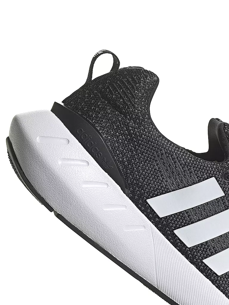 ADIDAS ORIGINALS | Sneaker SWIFT RUN 22 | schwarz