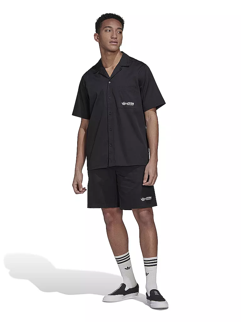 ADIDAS | Shorts | schwarz
