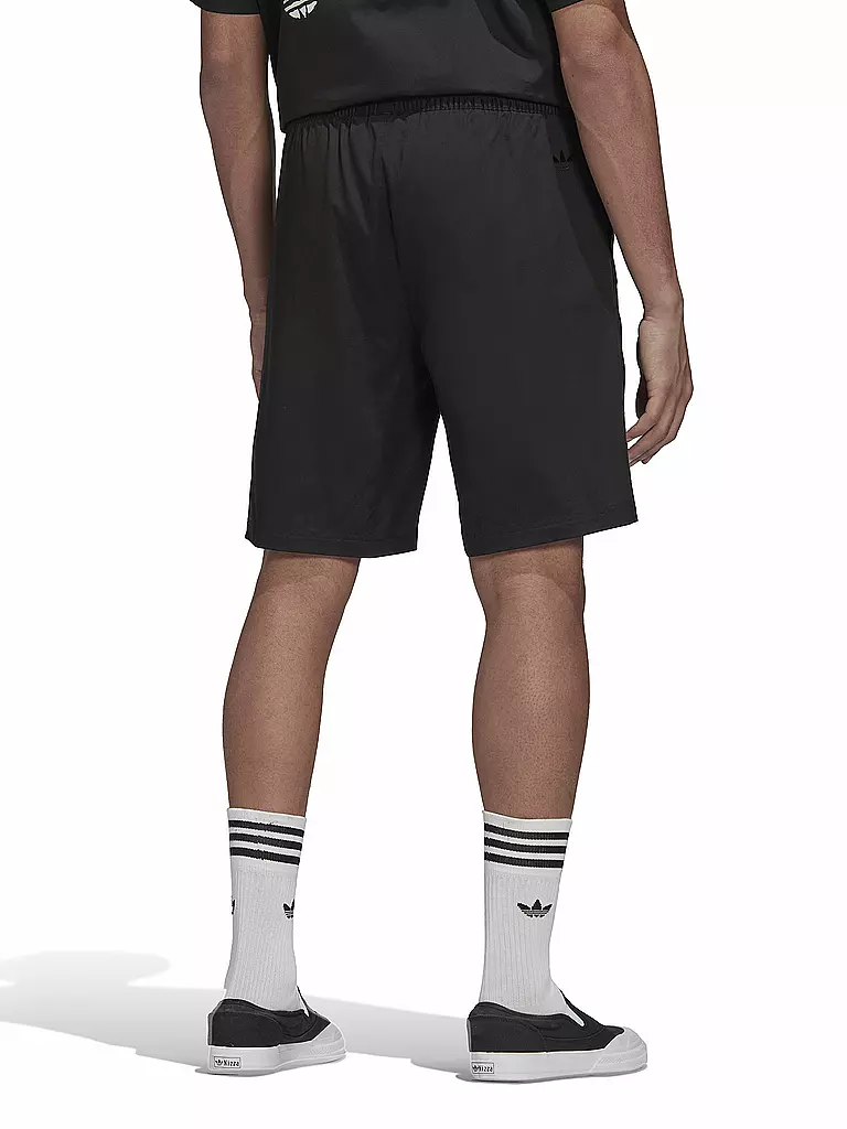 ADIDAS | Shorts | schwarz