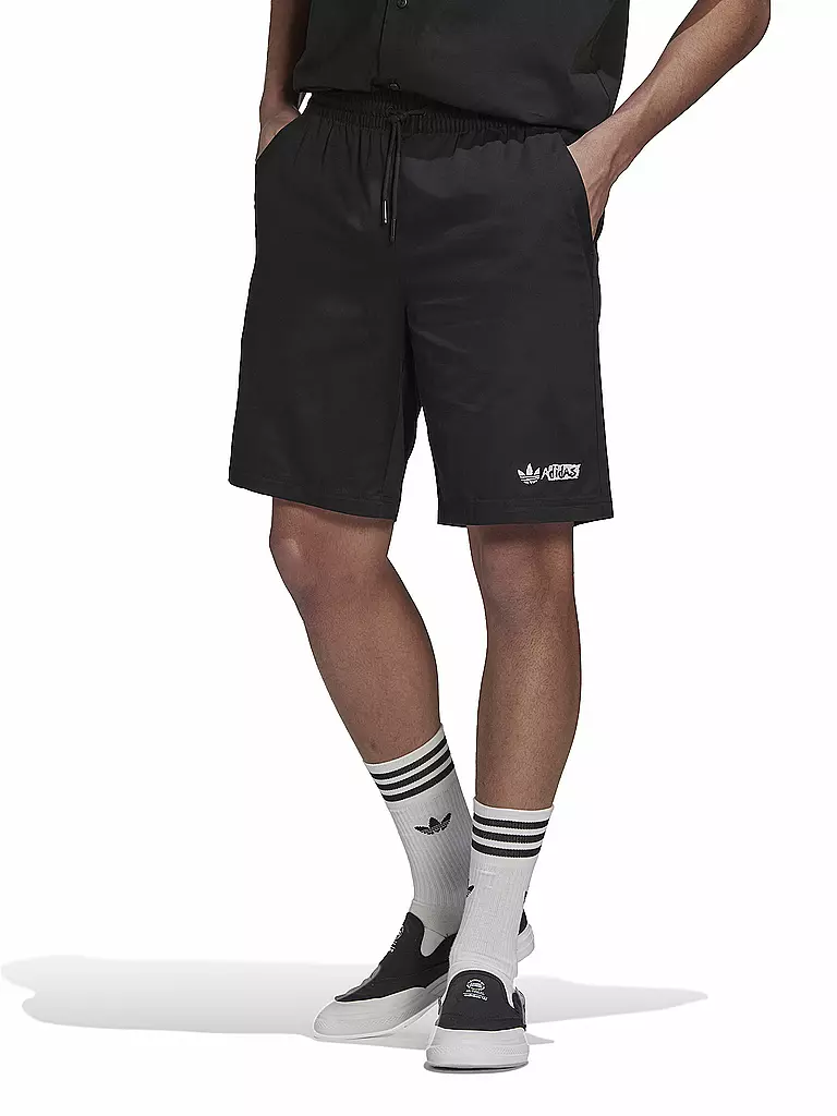 ADIDAS | Shorts | schwarz