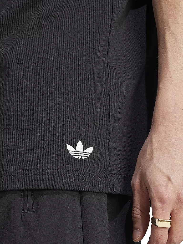 ADIDAS | T-Shirt | schwarz