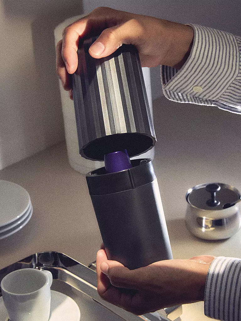 ALESSI | Kapselcrusher PLISSE Black | schwarz