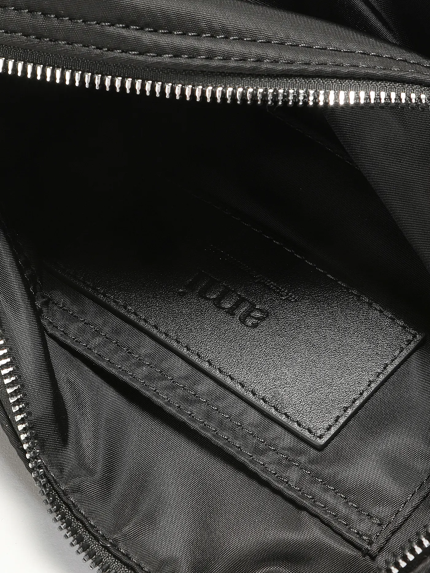AMI PARIS | Tasche MARCEL | schwarz
