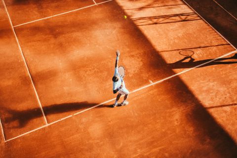 Polo beim Tennis