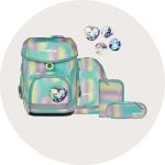 Farbenfrohes Rucksack-Set mit Einhornmotiv, passender Lunchtasche, Federmäppchen und runden Ansteckern mit verspielten Einhorn-Motiven. Das Set ist hauptsächlich in Blaugrün und Lila mit Blasenmustern gehalten.