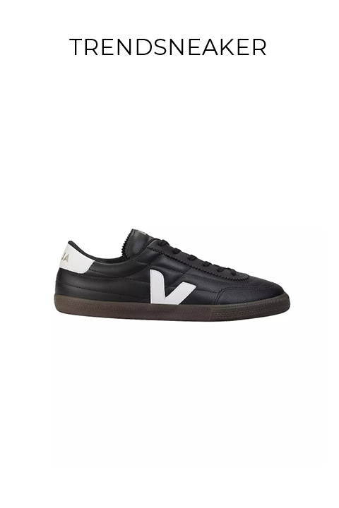 Ein schwarzer Low-Top-Sneaker mit weißem "V"-Logo an der Seite, weißem Akzent an der Ferse, schwarzen Schnürsenkeln und einer dunklen Sohle. Das Wort "TRENDSNEAKER" erscheint über dem Schuh.