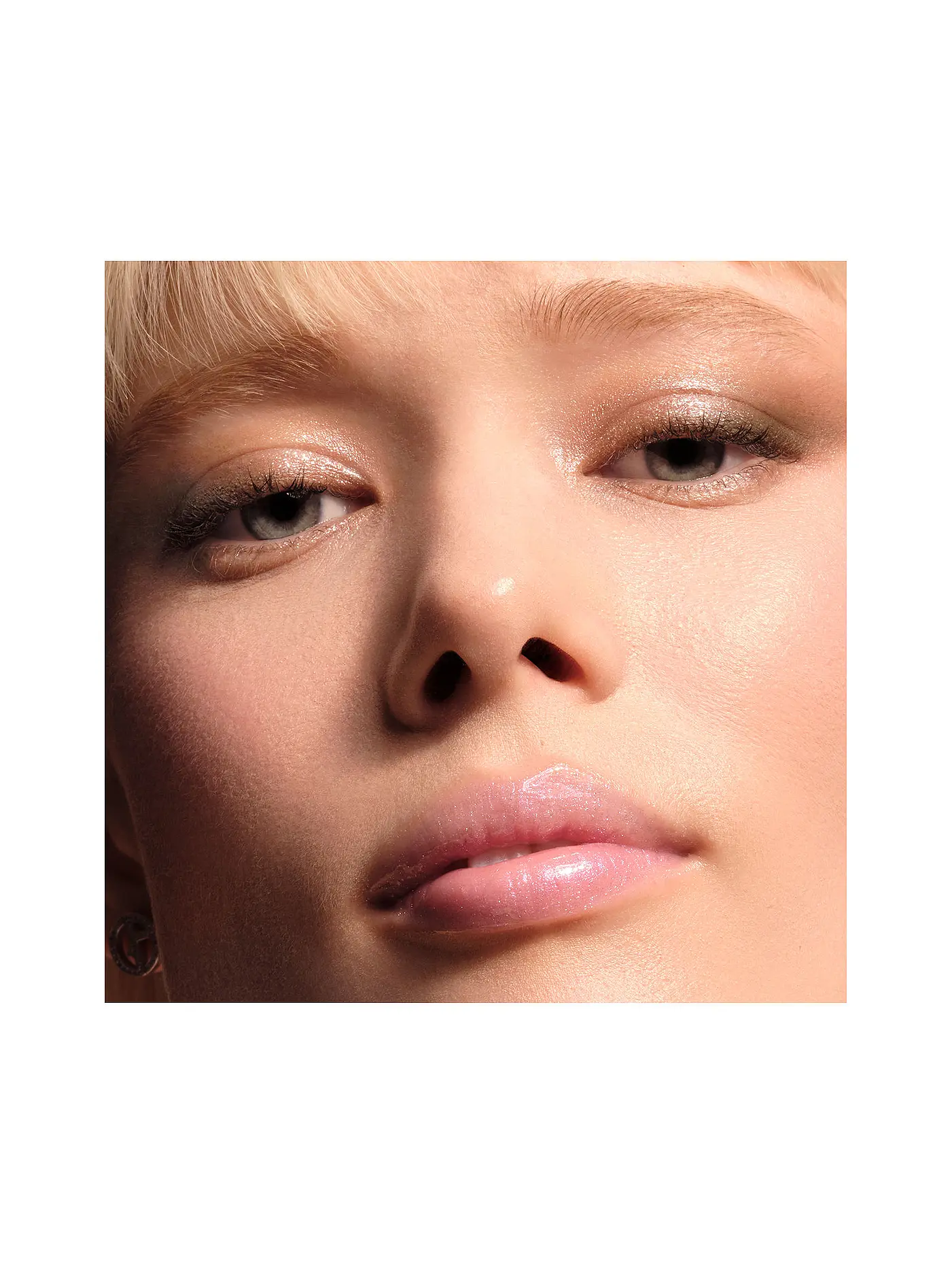 ARMANI COSMETICS | Lip Gloss - Prisma Glass Icy Plumper (30 Frozen Amethys)t | creme