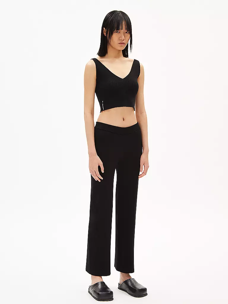 ARMEDANGELS | Lounge Top Cropped Fit TELMAA | schwarz