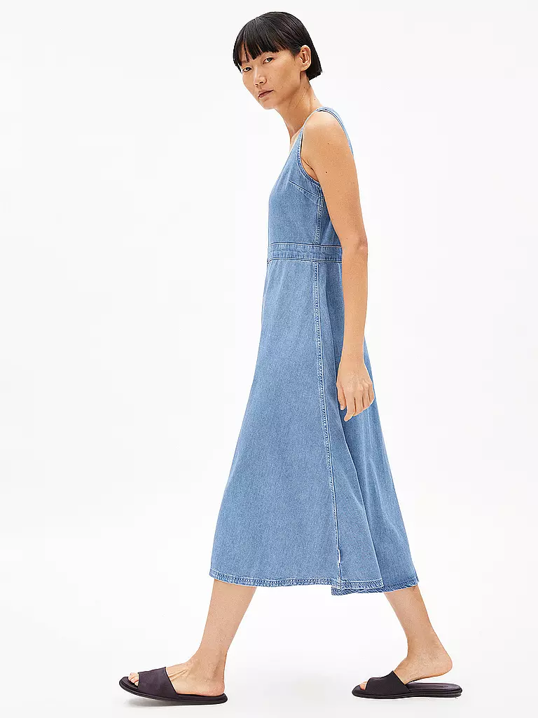 ARMEDANGELS | Midikleid TAAHLEE | hellblau