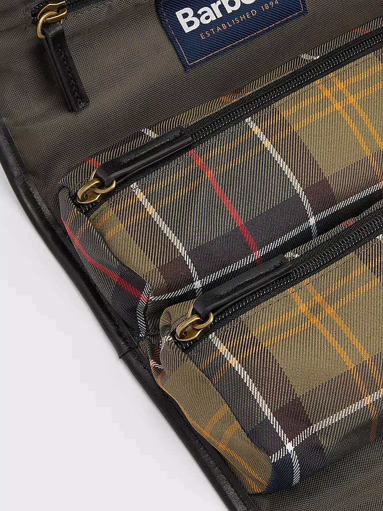 BARBOUR | Toilettetasche | olive