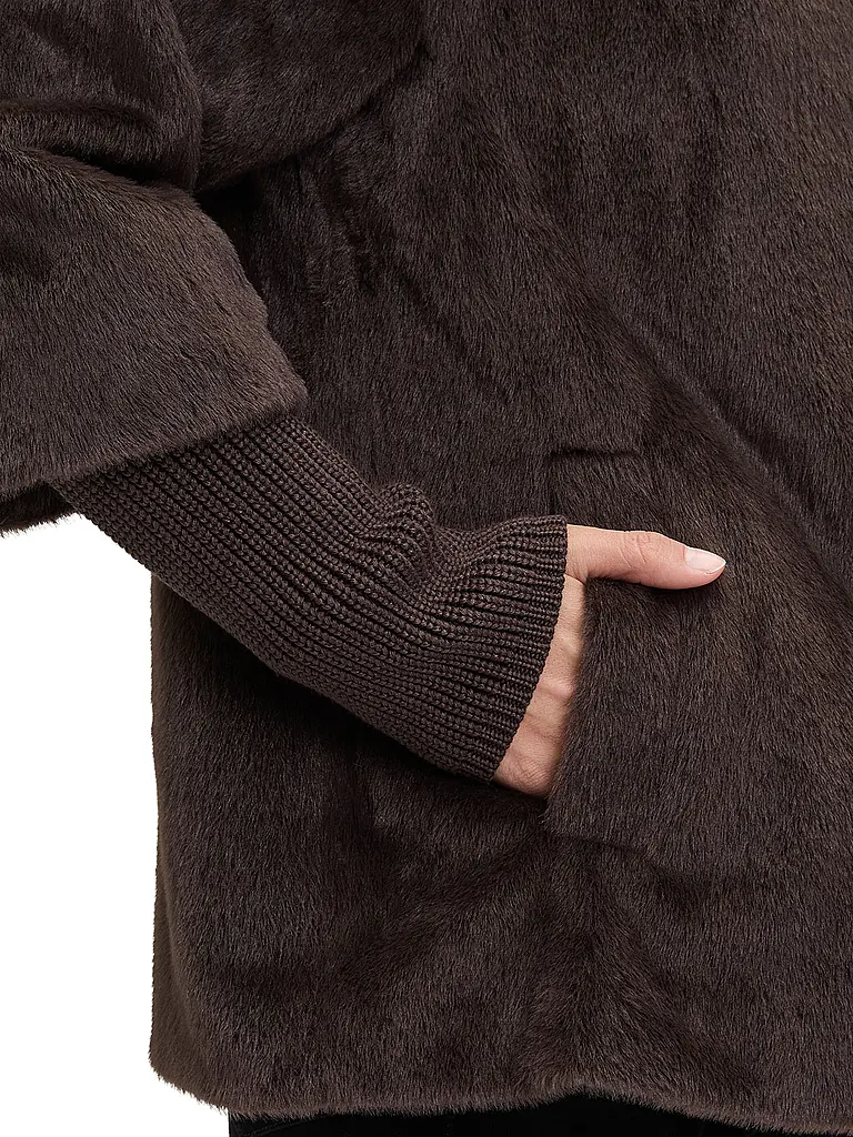 BETTY BARCLAY | Jacke in Felloptik | 