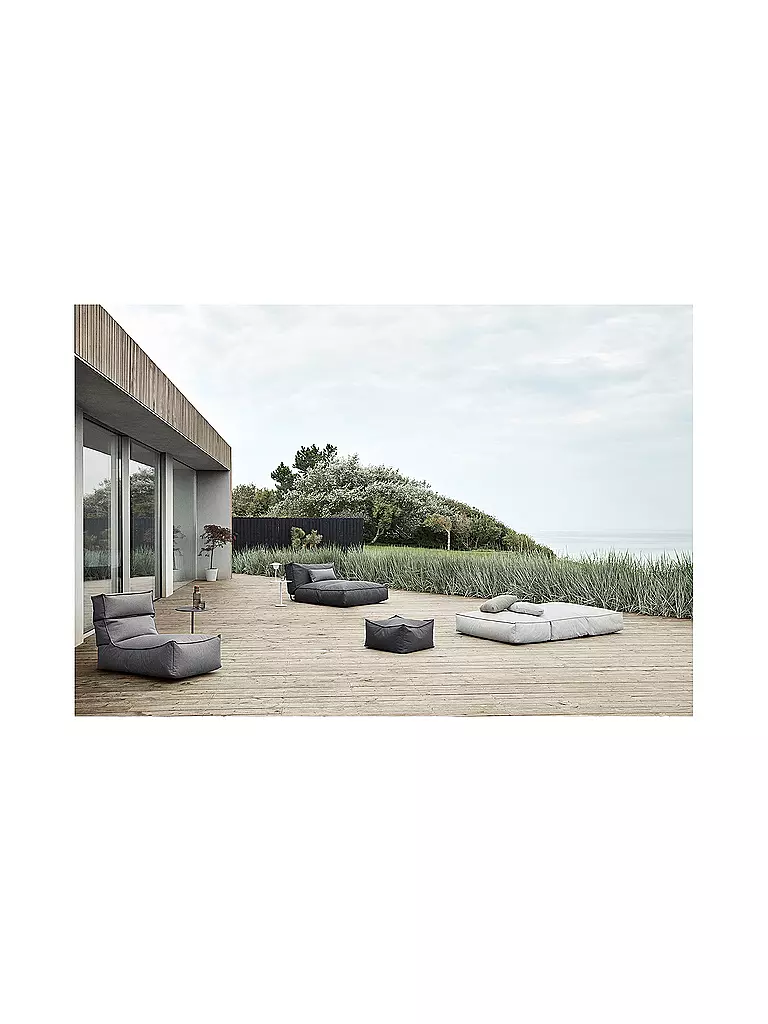 BLOMUS | Outdoor Beistelltisch STAY 40cm Warm Grey | grau