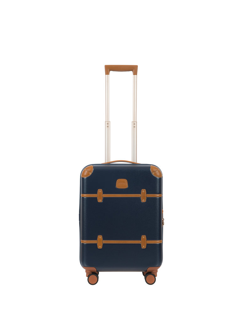 Artikel klicken und genauer betrachten! - Trolley&nbsp;der Kollektion BELLAGIO von&nbsp;Bric´s. Die Eleganz der Besätze aus Toskana-Leder vereint sich mit dem Hightech der Schale aus Polykarbonat Makrolon®, dem innovativen Material, das eine maximale Stoß- und Kratzfestigkeit und gleichzeitig besondere Leichtigkeit garantiert. | im Online Shop kaufen
