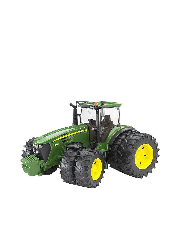 BRUDER | John Deere 7930 Traktor mit Zwillingsbereifung  | keine Farbe