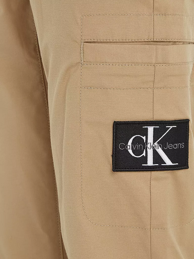 CALVIN KLEIN JEANS | Chino Tapered Fit | camel