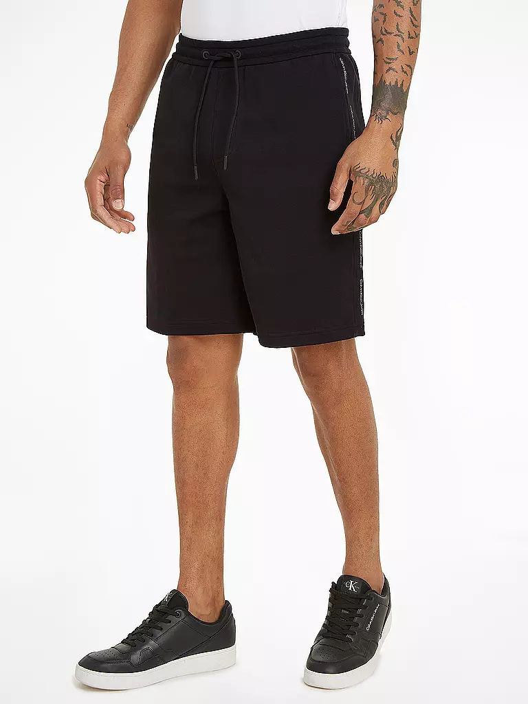 CALVIN KLEIN JEANS | Sweatshorts  | schwarz