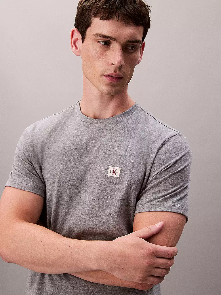 CALVIN KLEIN JEANS | T-Shirt  | grau