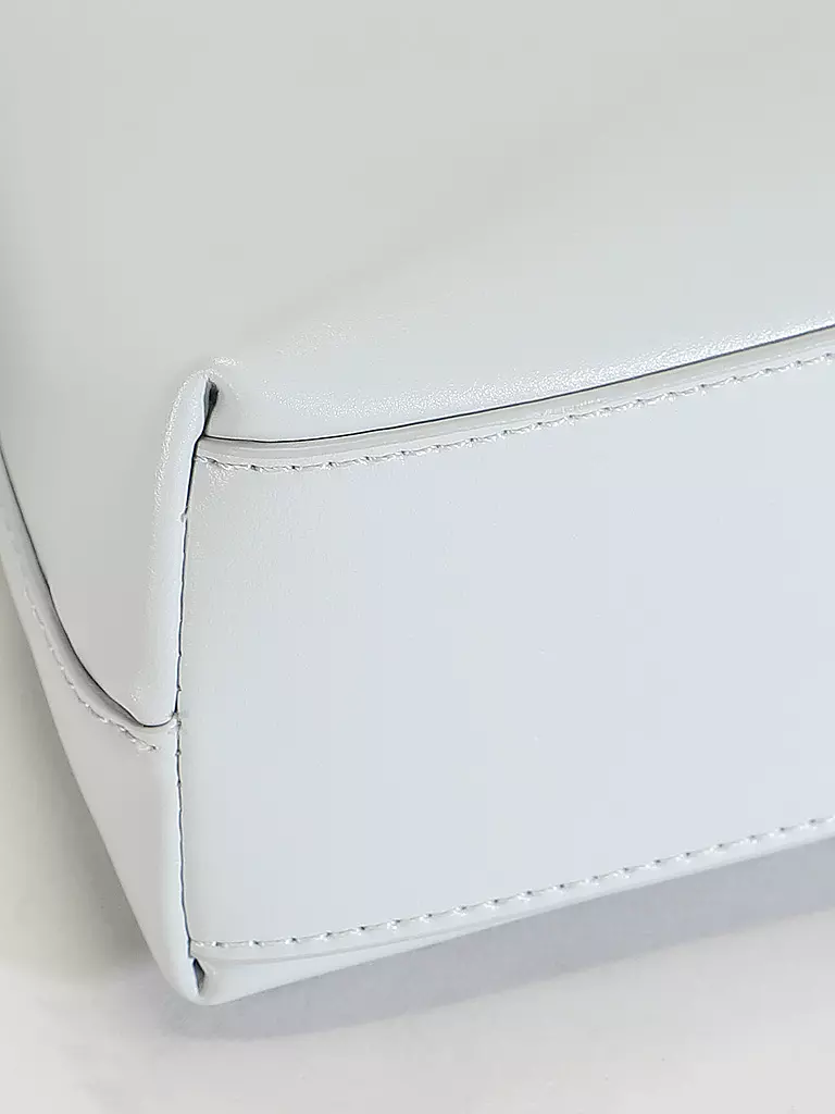 CALVIN KLEIN | Tasche - Schultertasche EMBOSSED | hellblau