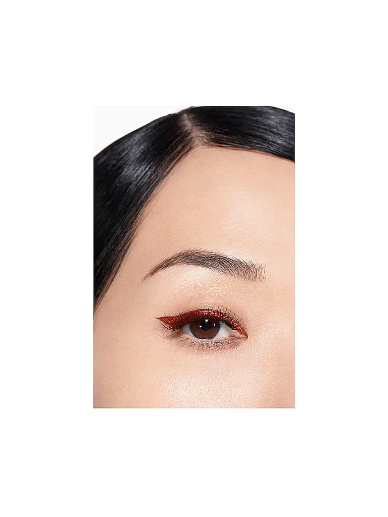 CHANEL | HOCHPRÄZISER FLÜSSIGER EYELINER ‒ LANGANHALTEND UND WASSERFEST | Koralle