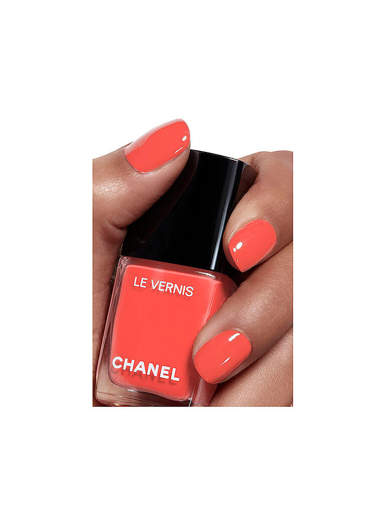 Лак chanel 765 interdit. Лак 905 chanel. Chanel vernis new dawn. Chanel vernis. Chanel vernis.