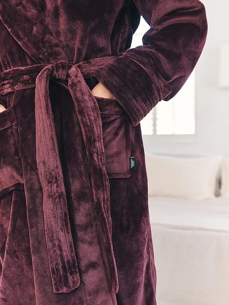 CHELSEA PEERS | Morgenmantel | 