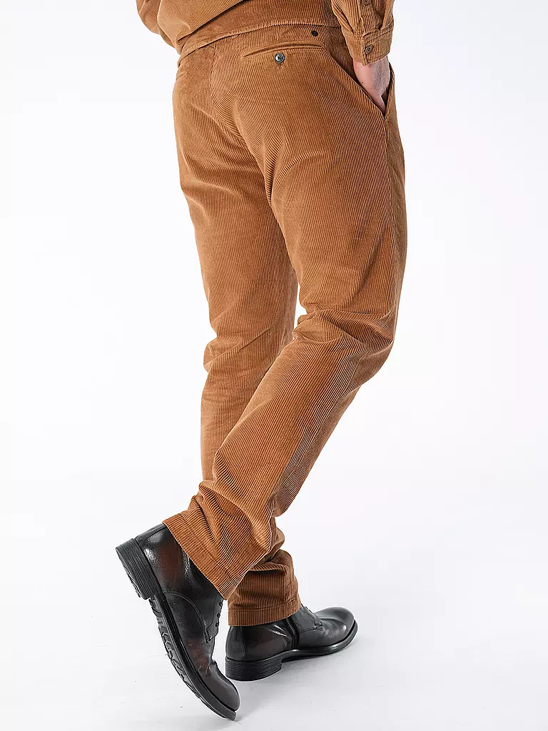CLOSED | Chino Tapered Fit | braun