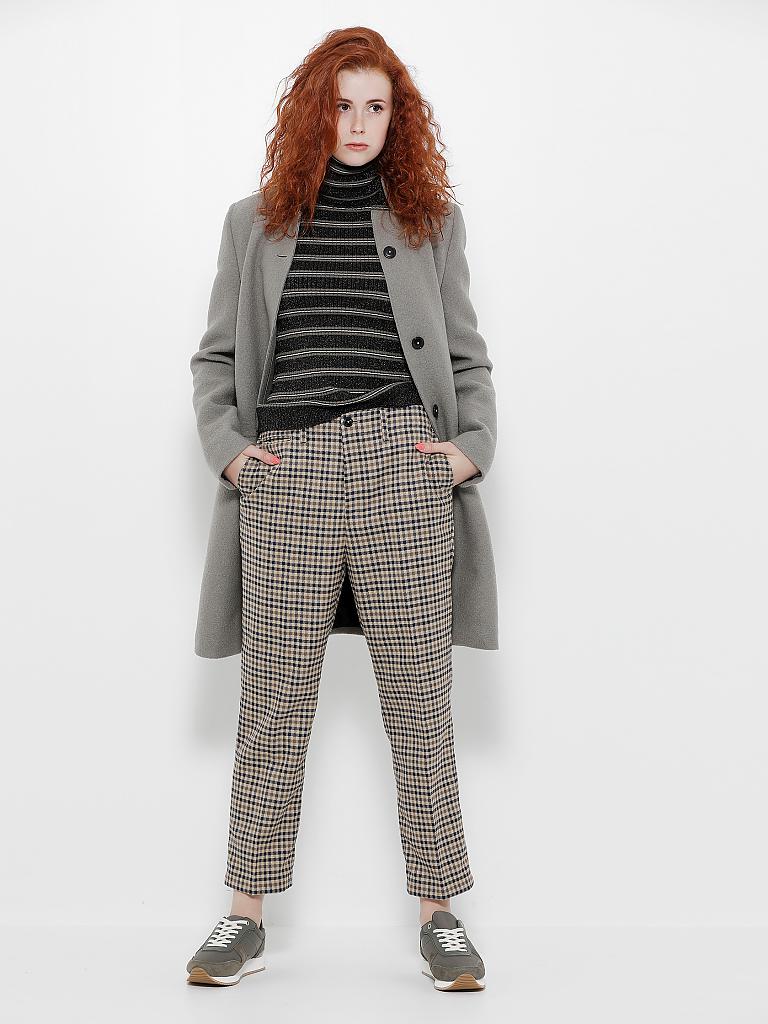 CLOSED | Hose "Bertha" | 