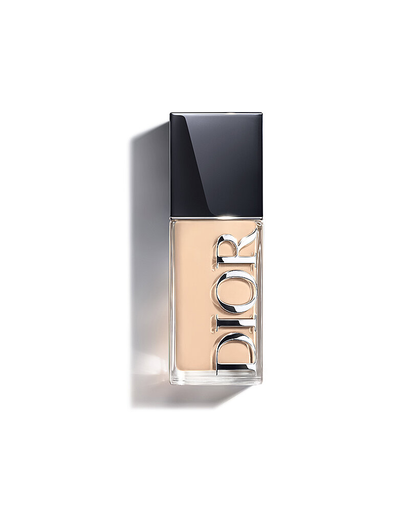 Dior Forever Skin Glow Foundation – 24 Stunden Halt und 48 Stunden Feuchtigkeitsversorgung (1.5 Warm)