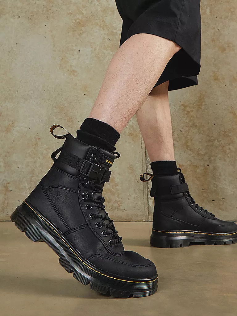 DR. MARTENS | Boots COMBS TECH II | schwarz
