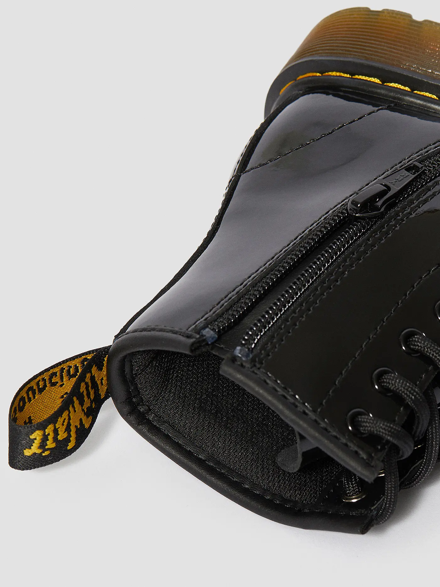 DR. MARTENS | Mädchen Lacklederstiefel 1460 JUNIOR | schwarz