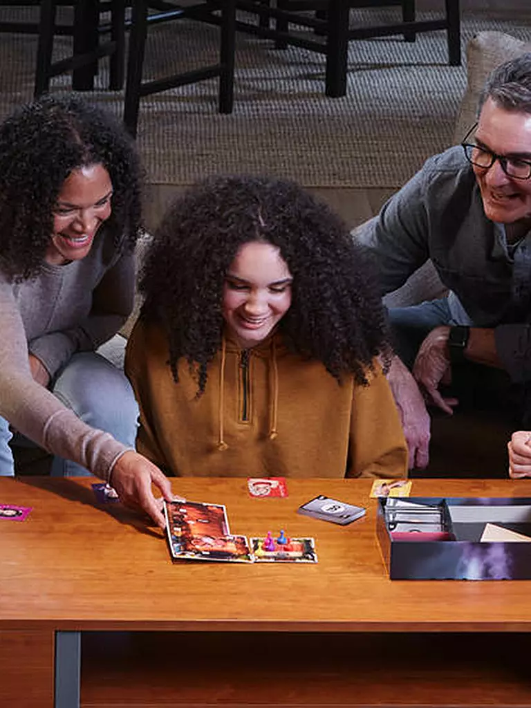 HASBRO | Brettspiel - Cluedo Verrat in der Villa | keine Farbe