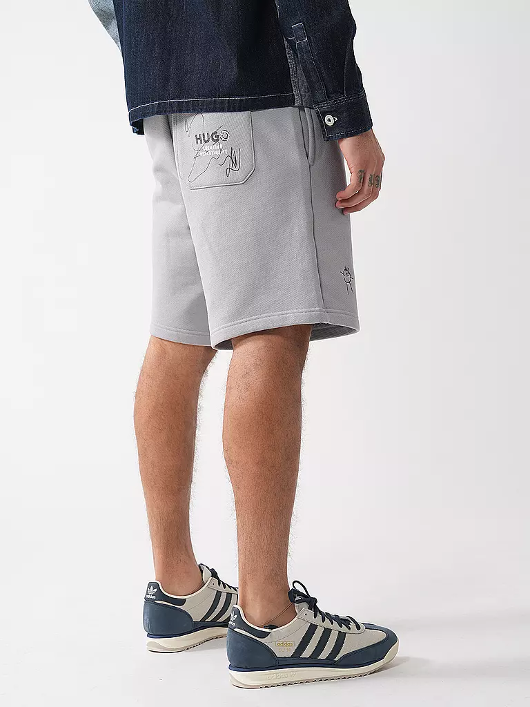 HUGO | Sweatshorts NASIBO | hellgrau
