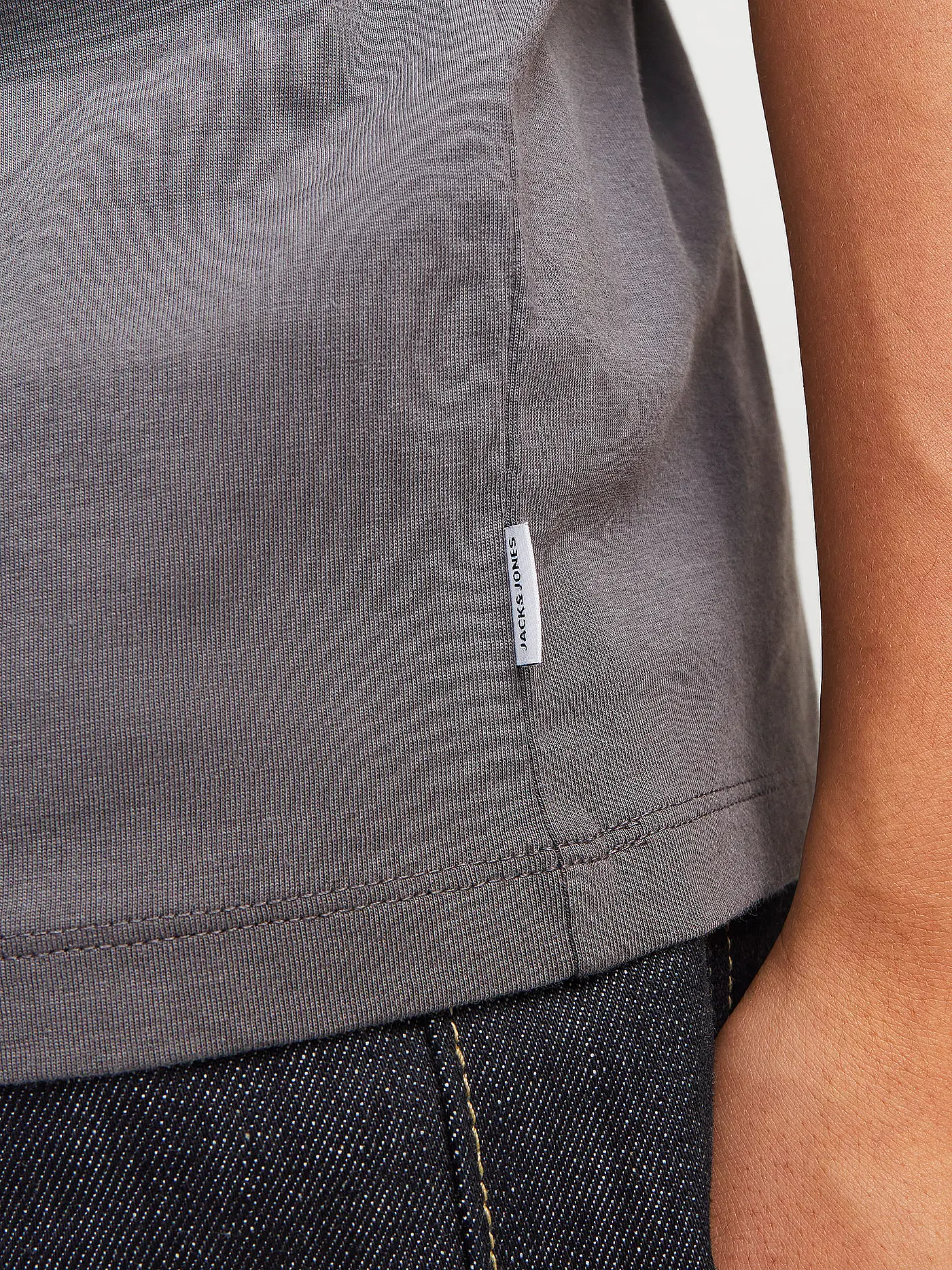 JACK & JONES | T-Shirt JJEORGANIC | grau