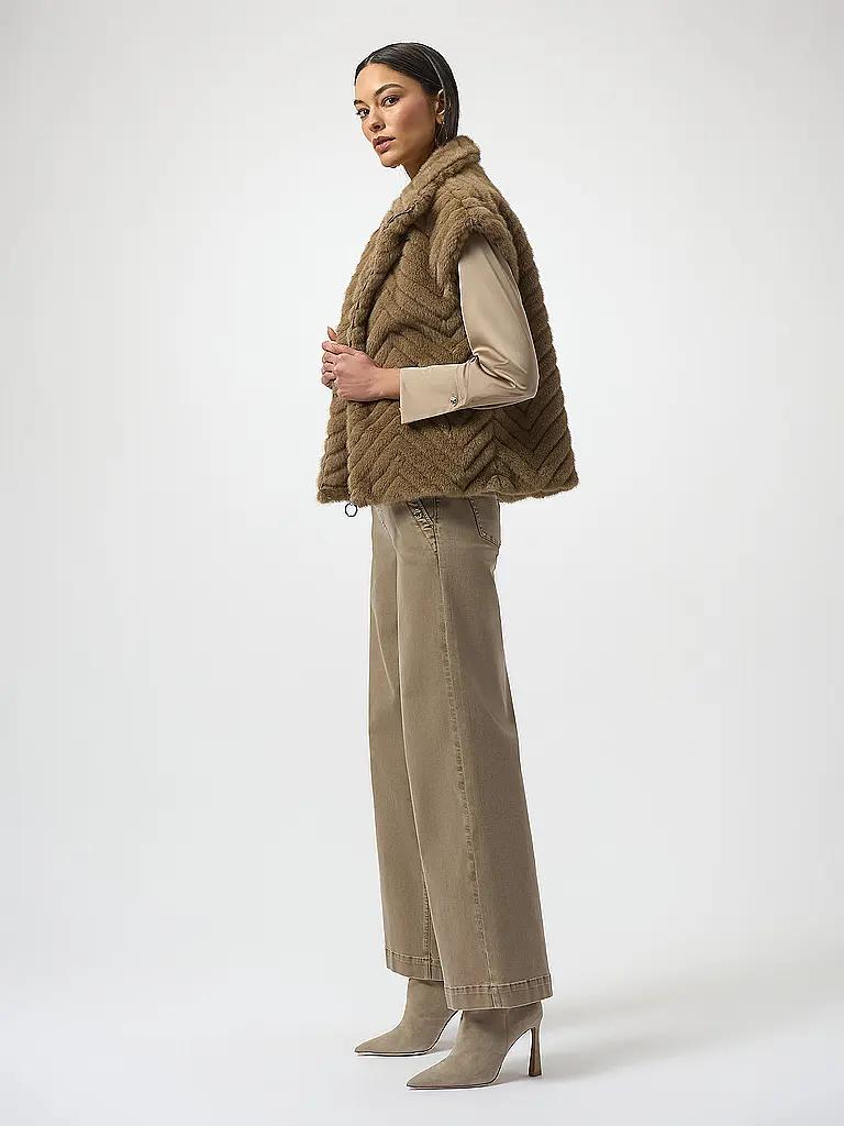 JOSEPH RIBKOFF | Gilet in Felloptik | camel