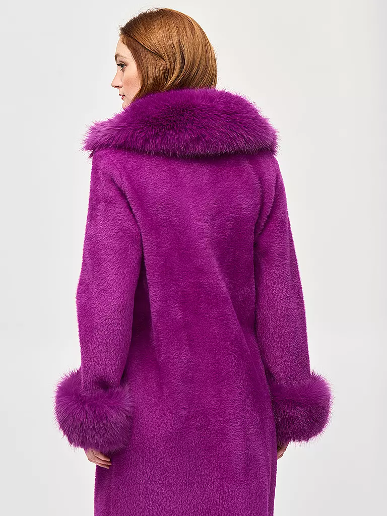 JOSEPH RIBKOFF | Mantel in Felloptik | pink