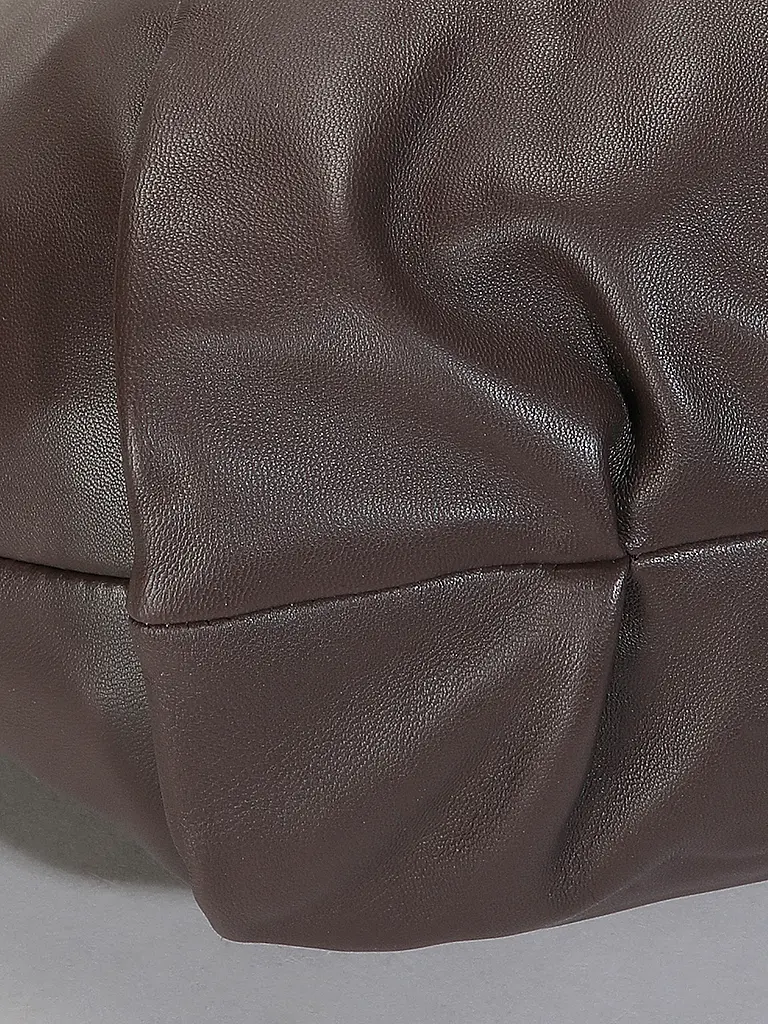 LES VISIONNAIRES | Ledertasche - Hobo GRETA ESSENTIAL SILKY | 