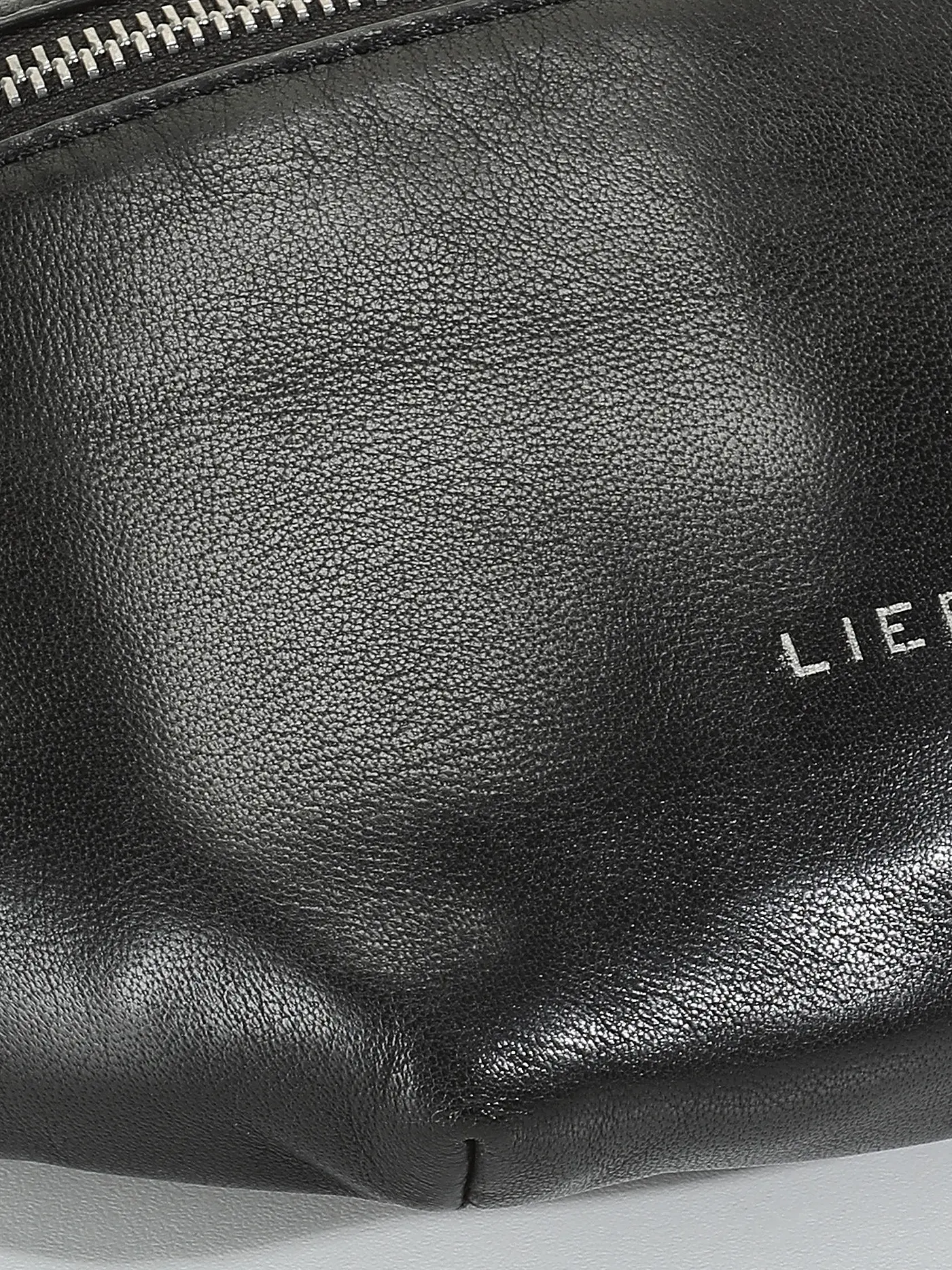 LIEBESKIND BERLIN | Gürteltasche TAVIA | schwarz