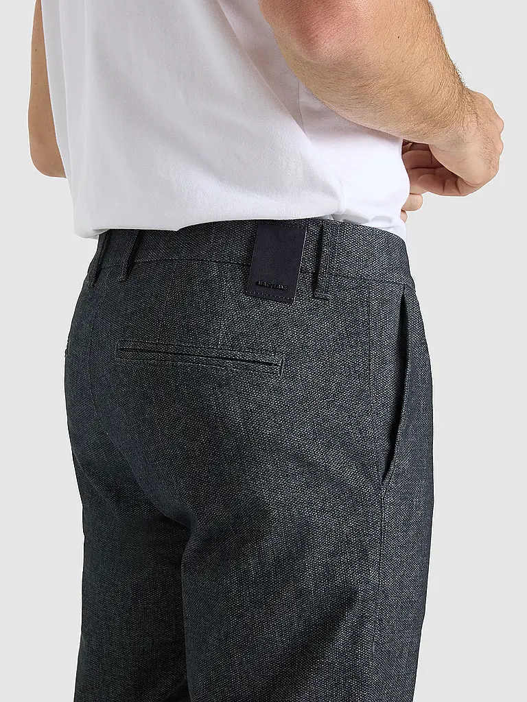 MAC | Chino LENNOX | 