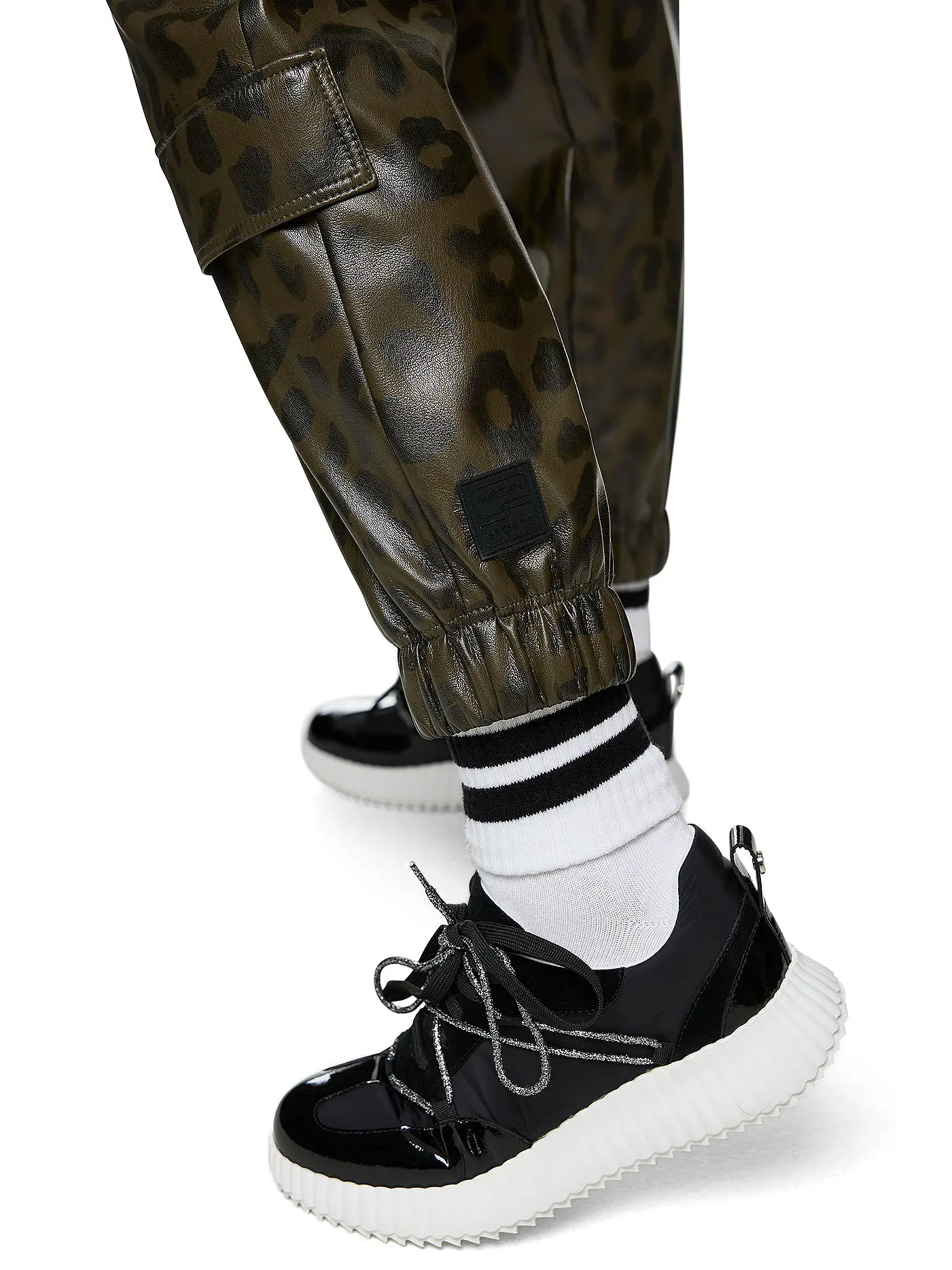 MARC CAIN | Hose in Lederoptik ROYE | olive