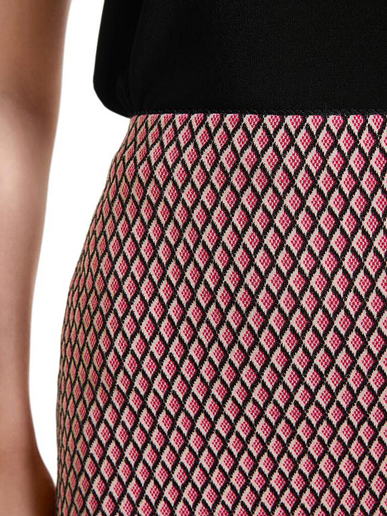 MARC CAIN | Rock  | pink