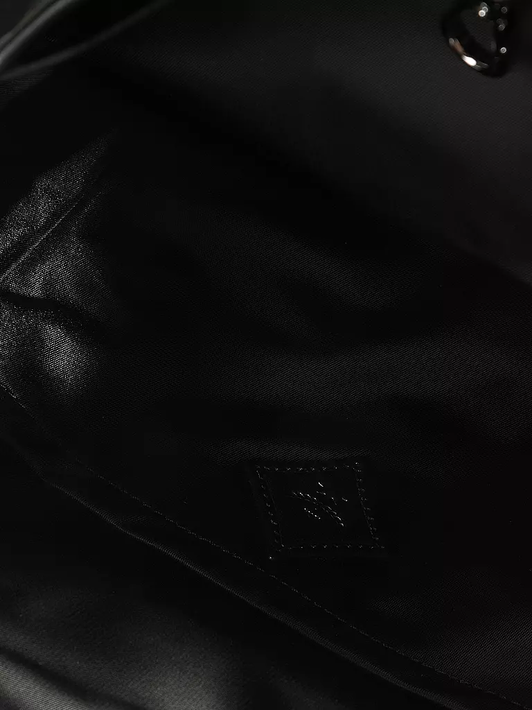 MCM | Rucksack AREN | schwarz