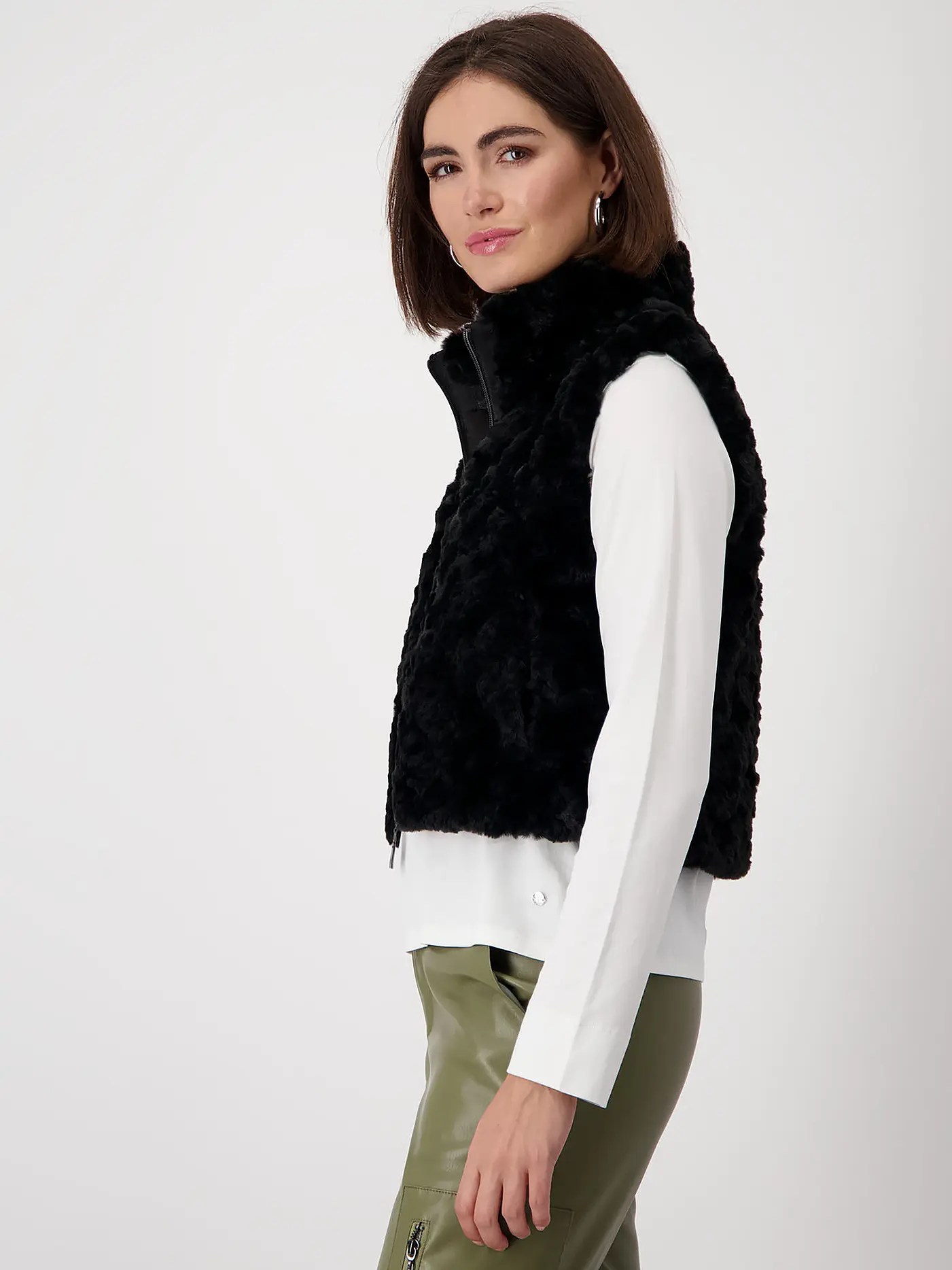 MONARI | Gilet in Felloptik | schwarz
