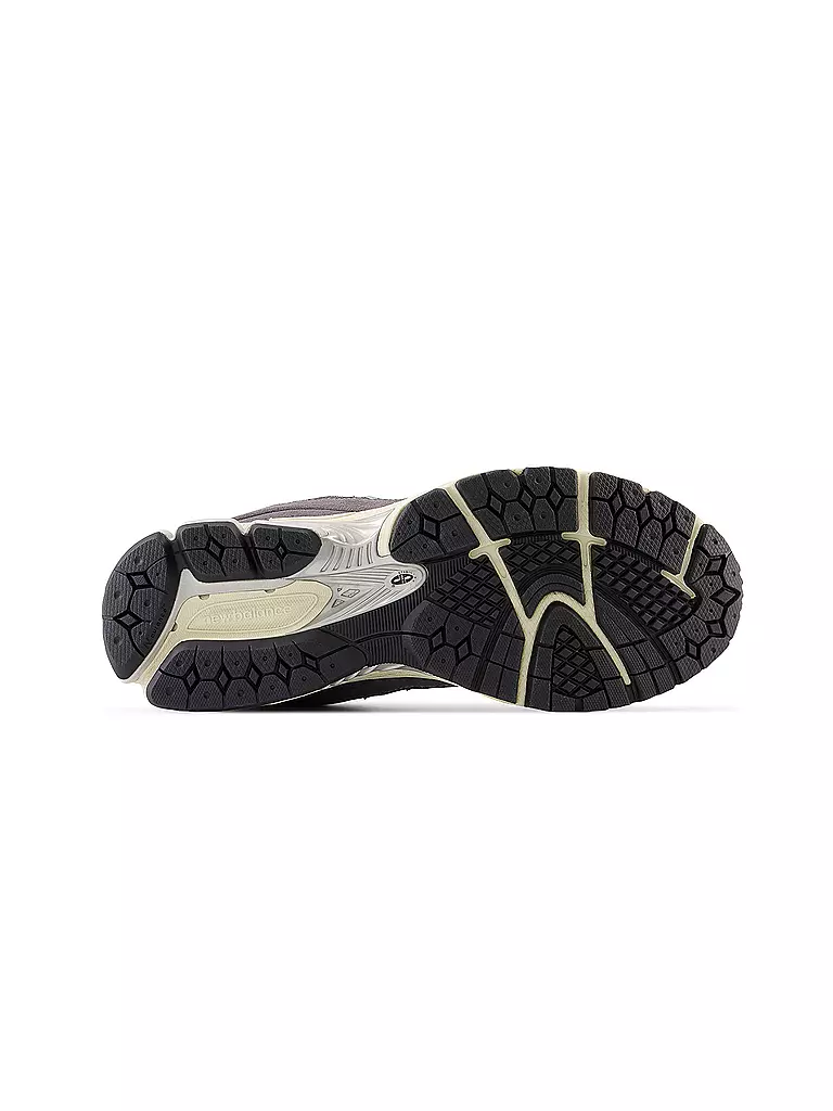 NEW BALANCE | Sneaker 2002R | schwarz