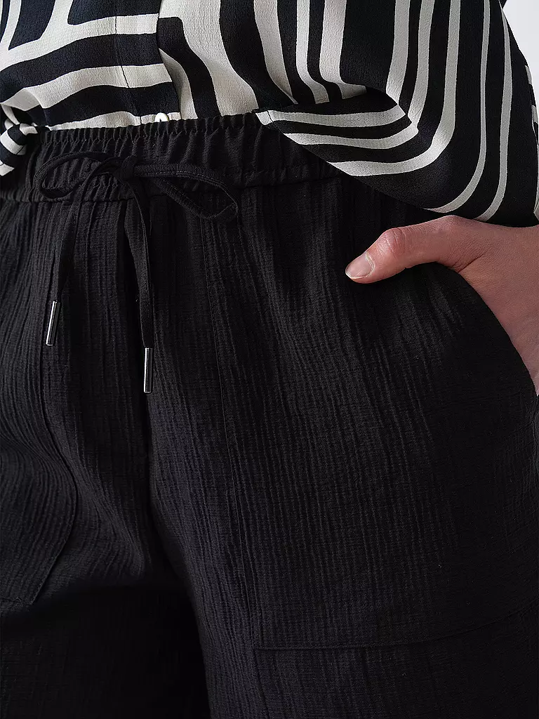 OPUS | Shorts MELANE | olive