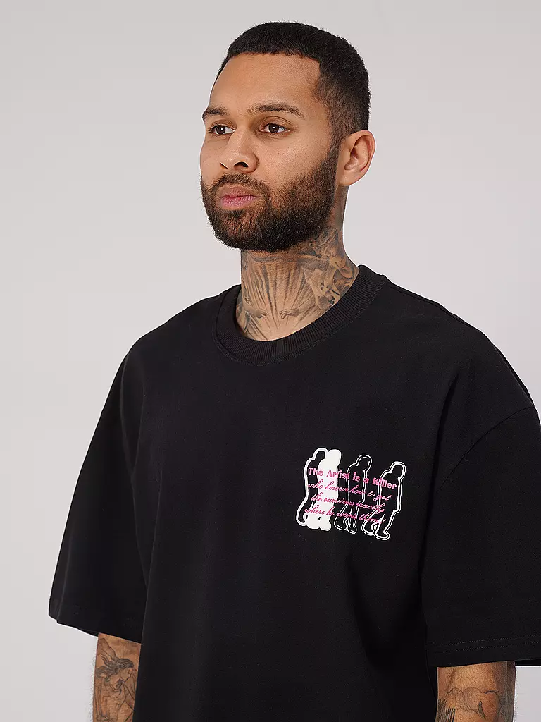 PEQUS | T-Shirt ARTIST OR KILLER  | schwarz