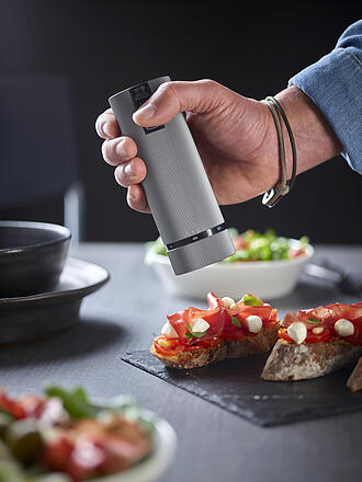 PEUGEOT | Set mit wiederaufladbaren elektrischen Salz- und Pfeffermühlen 15cm ELECTRIC-DUO NIGHT-LINE Alu/Schwarz