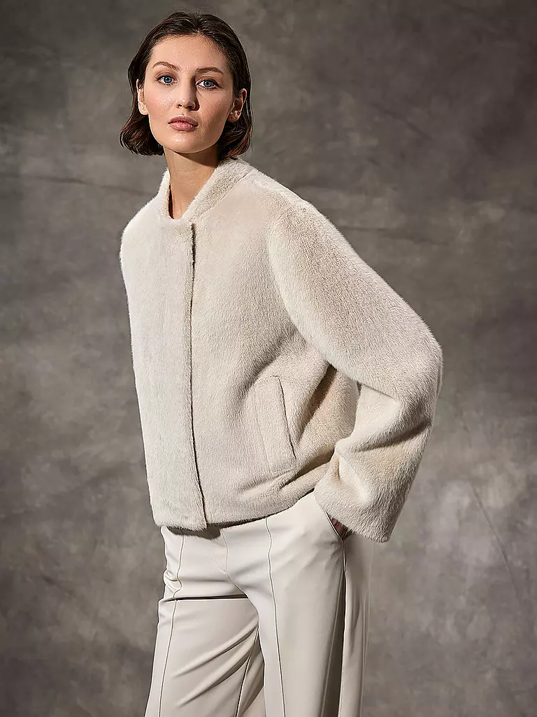 PRIDE TO BE | Jacke in Felloptik DANJA | creme