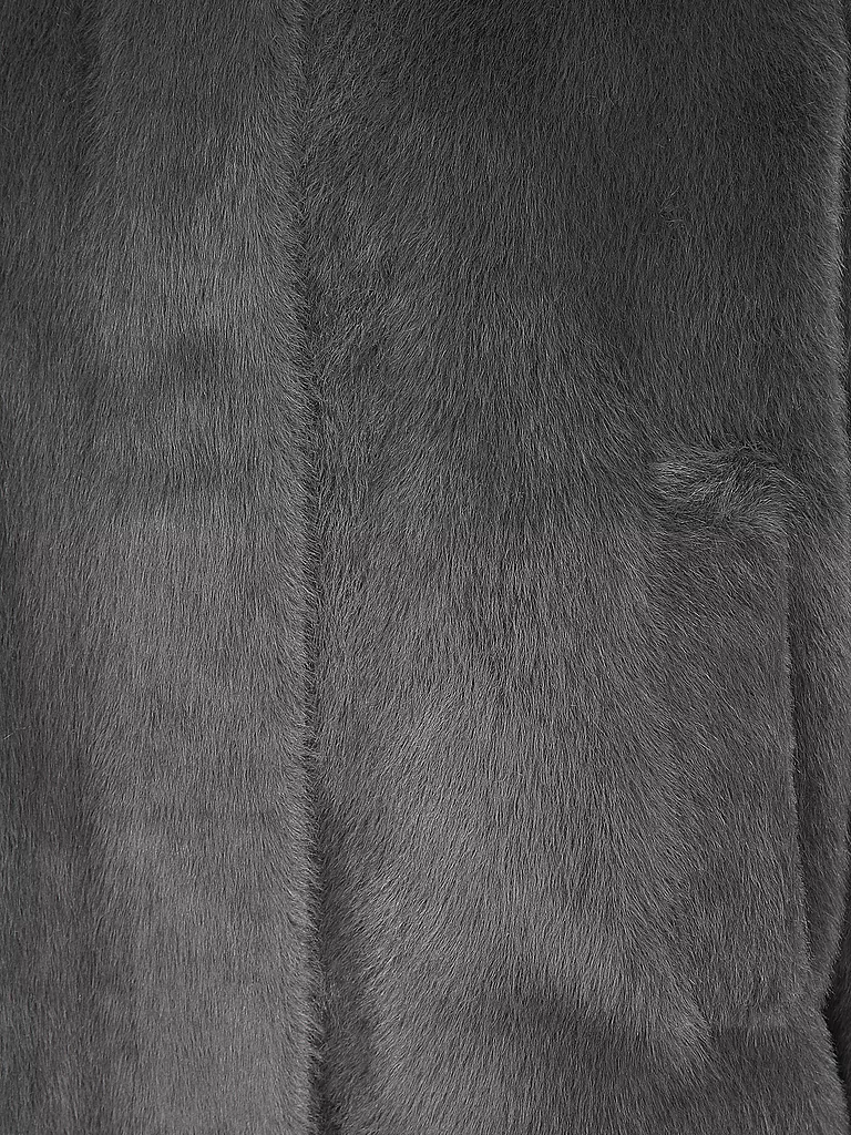 PRIDE TO BE | Jacke in Felloptik DANJA | grau